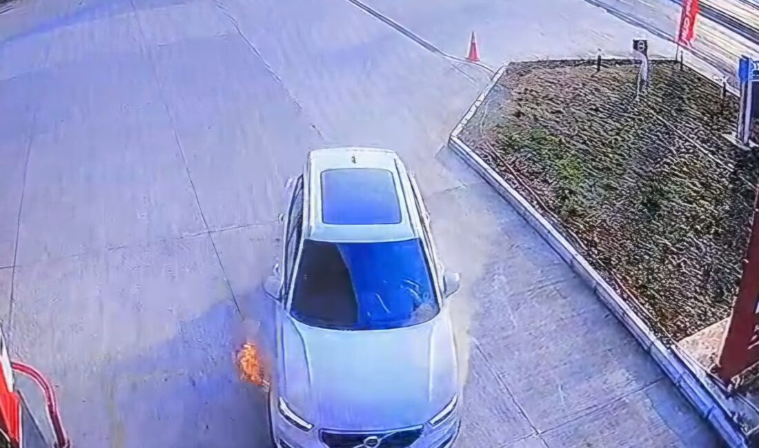 Ali GÖKDAL/KOZAN (Adana), – ADANA’nın Kozan ilçesinde arızalanan cip, girdiği