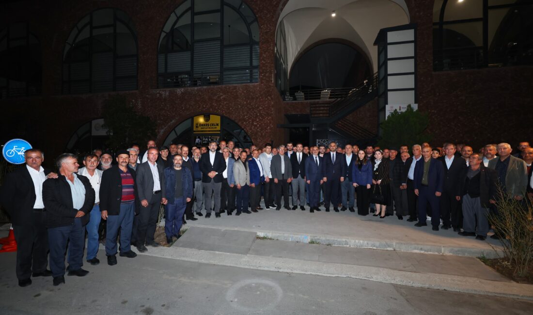 Onikişubat Belediye Başkanı Hanifi Toptaş’ın ev sahipliğinde AK Parti Kahramanmaraş