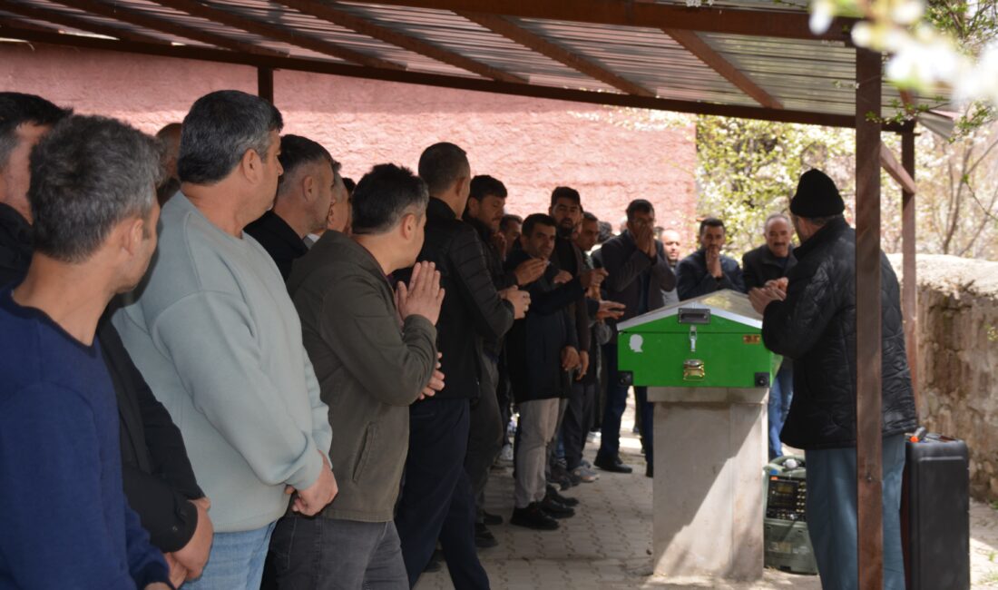 Hacı Baba LALE/YAHYALI (Kayseri), – KAYSERİ’nin Yahyalı ilçesinde içinde su