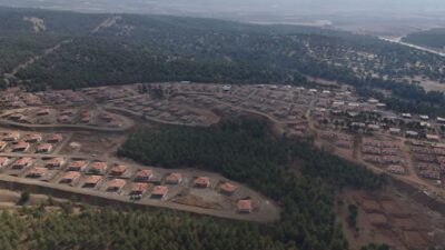 Kahramanmaraş'ın Dulkadiroğlu ilçesine bağlı Güzelyurt Mahallesi'nde inşa edilen 195 köy