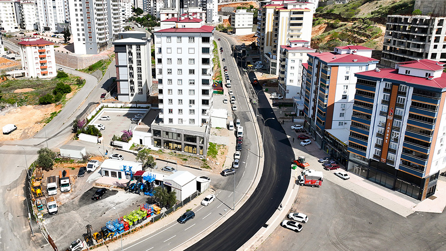 Büyükşehir Belediyesi, Onikişubat Vadi Mahallesi’nin en işlek arterlerinden Süleyman Çelebi