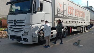 Kadir GÜNEŞ- Ahmet ATMACA/ GAZİANTEP, – GAZİANTEP’te, fabrika bahçesinde oyun