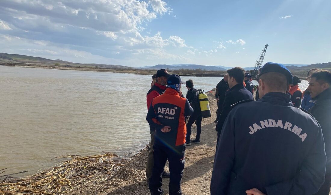 Furkan KAVUKLU/KAYSERİ, – KAYSERİ’nin Sarıoğlan ilçesinde dengesini kaybedip Kızılırmak Nehri’ne