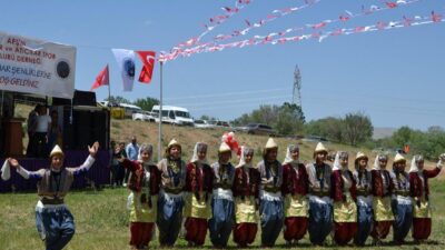 Kahramanmaraş’ın Afşin ilçesinde, bu yıl ikincisi düzenlenen “Bahar Şenliği” büyük