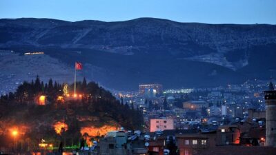 Kahramanmaraş’ta hafta sonu derbi heyecanı şimdiden hissedilmeye başladı. Galatasaray–Trabzonspor ve