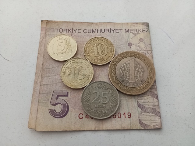 Bir dönem herkesin cebinde yer alan altın tonlu 25 kuruşlar,