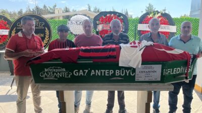 Gaziantepspor tribünlerinin unutulmaz ismi, gönüllerimizin Amigo Hacı’sı, Aziz Kısacık dualarla