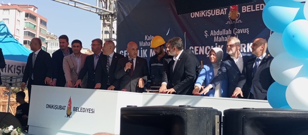 Onikişubat Belediyesi, ilçeye değer katacak dev projelerin temelini büyük bir