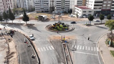 Büyükşehir Belediyesi, şehrin doğusu ile batısı arasında bağlantı sağlayan 7