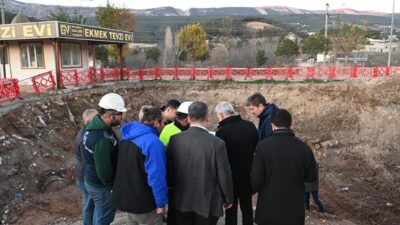 Dulkadiroğlu Duraklı ve Sütçü İmam mahallelerinde yürütülen altyapı imalatlarını yerinde