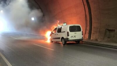 Kahramanmaraş’ta Necip Fazıl Kısakürek Tüneli’nde seyir halindeki bir kamyonette çıkan