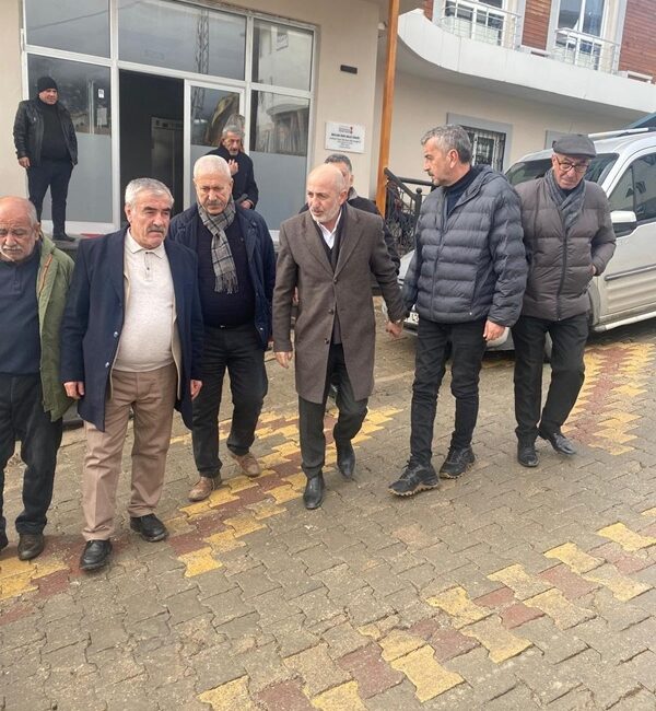 CHP Kahramanmaraş Milletvekili Ali Öztunç, Andırın ilçesinde gerçekleştirdiği ziyaretlerle vatandaşın