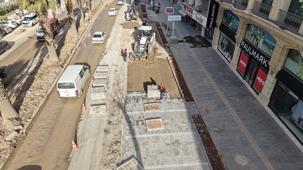 Kahramanmaraş’ın en işlek arterlerinden Trabzon Bulvarı’nda yürütülen dev projede kritik