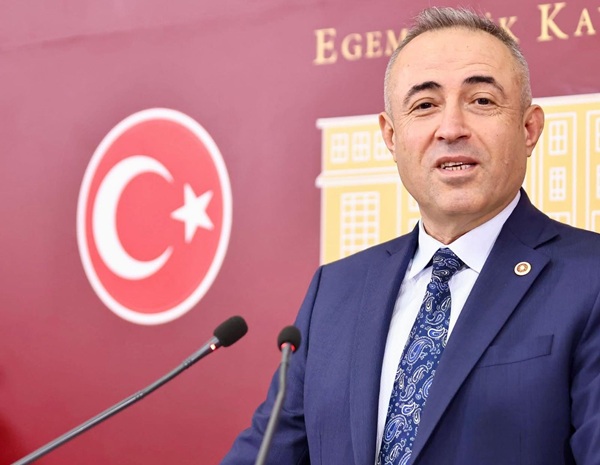 Kahramanmaraş Milletvekili Dr. İrfan Karatutlu, DEVA Partisi’nden istifa ederek AK