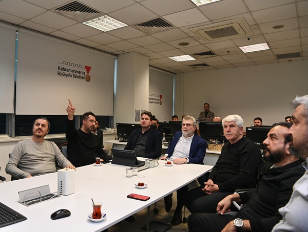 Kahramanmaraş Büyükşehir Belediye Başkanı Fırat Görgel, şehirde etkisini sürdüren yoğun