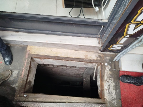 Kahramanmaraş’ta korku dolu anlar yaşandı. İsa Divanlı Mahallesi’nde metruk bir