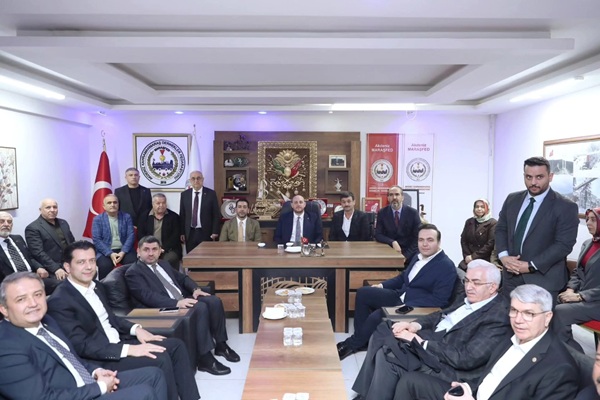 AK Parti Genel Başkan Yardımcısı Ahmet Büyükgümüş ve beraberindeki üst