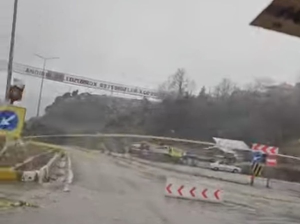 Kahramanmaraş’ın Andırın ilçesinde geçtiğimiz günlerde etkili olan aşırı yağışlar, ulaşımda