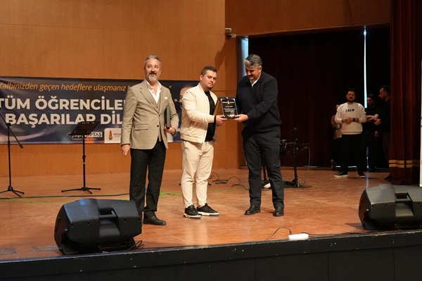 Onikişubat Belediyesi tarafından gençlerin sınav sürecindeki başarılarına katkı sağlamak amacıyla