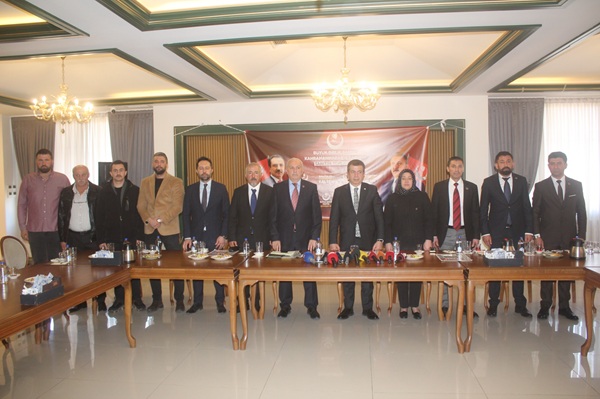 BBP Kahramanmaraş İl Başkanı Muhammed Günkut, basınla buluştu. Günkut, yeni