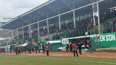 Bingöl Şehir Stadyumu'nda oynanan karşılaşmaya hızlı başlayan 12 Bingölspor 88.