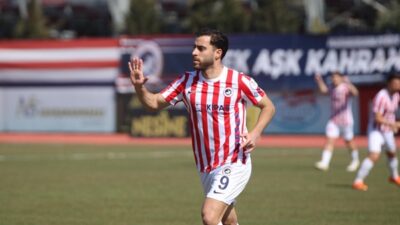 Şampiyonluk yolunda hata payı kalmayan İstiklalspor, gol kralı Kemal Rüzgar'dan