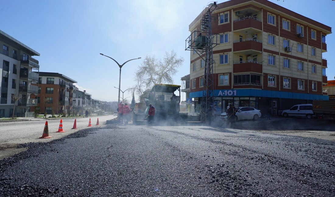 Kahramanmaraş Büyükşehir Belediyesi, altyapı ve inşa faaliyetleri nedeniyle deforme olan