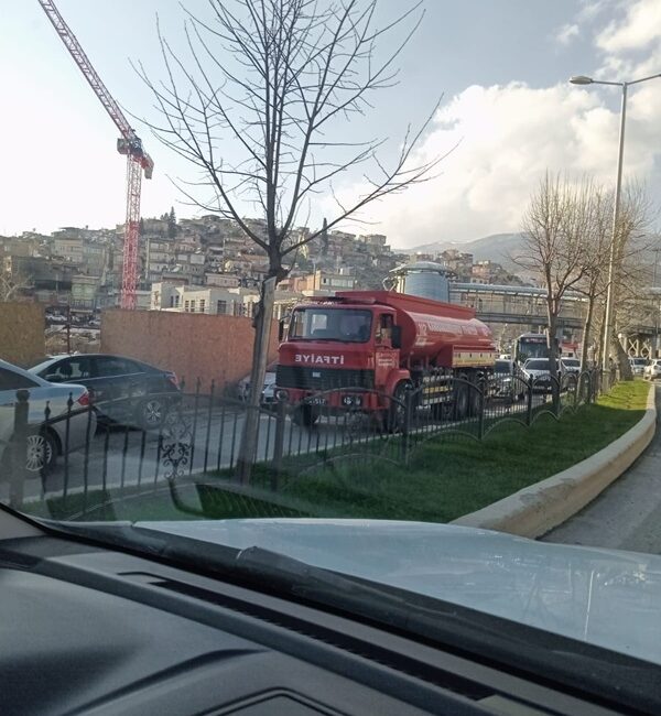 Kahramanmaraş’ın dev bir şantiye alanına dönüştüğü bu hassas süreçte, toz