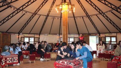 Kahramanmaraşlı gençler, şiirden tiyatroya, müzikten bilgi yarışmasına kadar her alanda