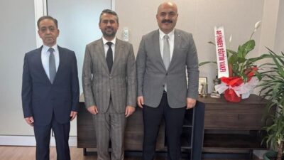 Afşinbey Eğitim Vakfı yönetimi, TÜRKSAT Genel Müdür Yardımcısı Orhan Koca