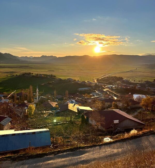 Kahramanmaraş’ın engebeli coğrafyasında saklı birer mücevher gibi parlayan Andırın ilçesi,