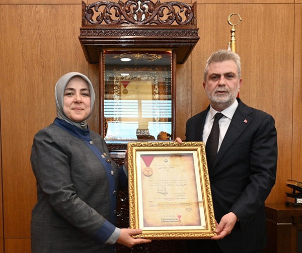 AK Parti Genel Merkez Kadın Kolları Başkanı Tuğba Işık Ercan,