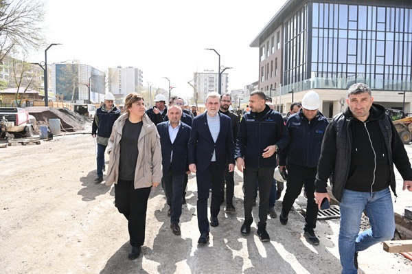 Kahramanmaraş Büyükşehir Belediye Başkanı Fırat Görgel, konut, iş yeri ve