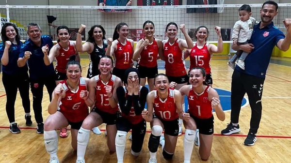 Bölgesel Amatör Lig’de fırtınalar estiren Kahramanmaraş Büyükşehir Belediyespor Kadın Voleybol