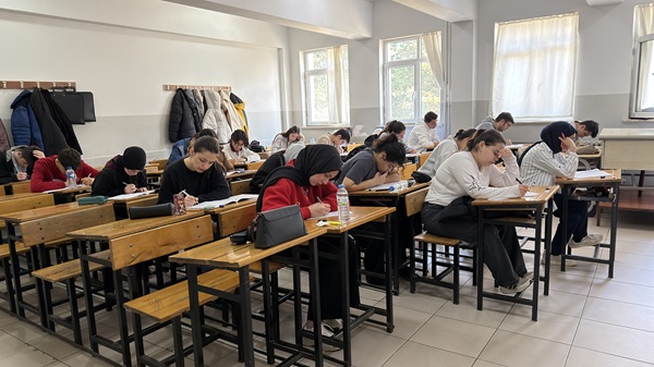 Kahramanmaraş Büyükşehir Belediyesi, üniversite (YKS) ve kamu personeli (KPSS) olma