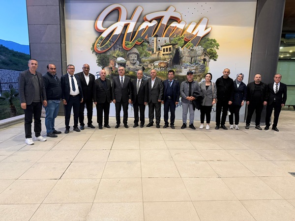 Kahramanmaraşlı basın mensupları, Hatay Büyükşehir Belediyesi Genel Sekreteri Hayrettin Güngör’ü