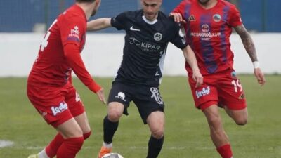 TFF 2. Lig Kırmızı Grup’ta zirve mücadelesi veren Kahramanmaraş İstiklalspor,
