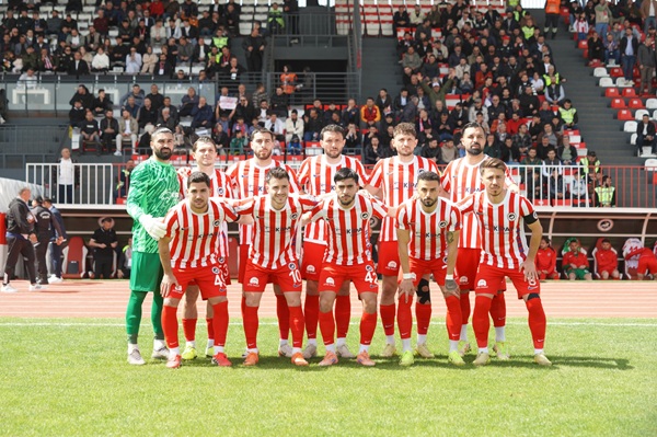 TFF 2. Lig Kırmızı Grup’ta Play-Off mücadelesini sürdüren Kahramanmaraş İstiklalspor,