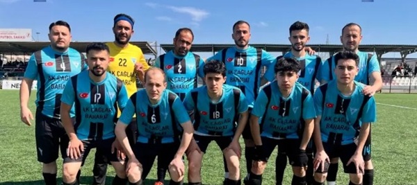 Merkez 1 sahasında futbolseverler büyük bir çekişmeye tanıklık etti. 2.