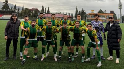 Batıpark Sahası’nda futbolseverleri bir araya getiren 2. Amatör Küme randevusunda,