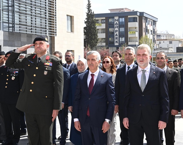 İstiklal Madalyası’nın 101. yıl dönümünde konuşan Büyükşehir Belediye Başkanı Fırat