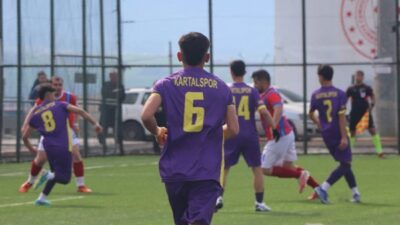 Merkez 1 Stadı’nda bugün oynanan lig maçında futbolseverler gol yağmuruna