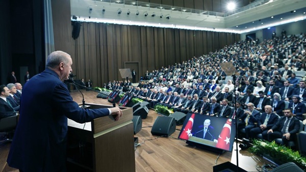 Büyükşehir Belediye Başkanı Fırat Görgel, Ankara’da gerçekleştirilen Genişletilmiş İl Başkanları