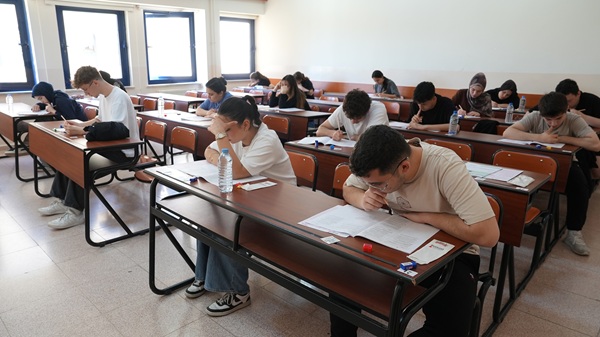 Kahramanmaraşlı gençlerin geleceğe adım atacağı büyük YKS maratonuna sayılı günler