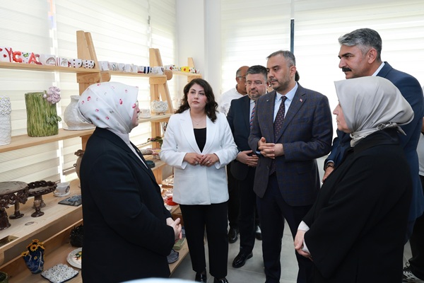 Onikişubat Belediyemizin kadınların meslek edinerek ev ekonomilerine katkı sağlamaları ve