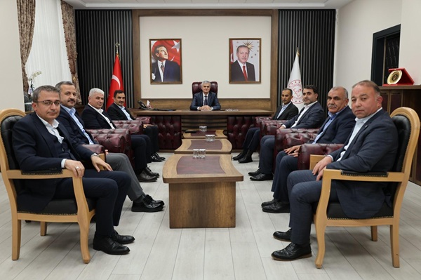 Memur-Sen Kahramanmaraş İl Yönetimi, İl Millî Eğitim Müdürü Turan Akpınar