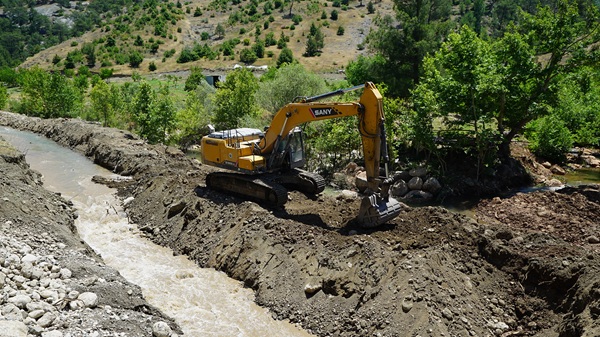 Kahramanmaraş Büyükşehir Belediyesi, kent genelindeki karayolu ağında yer alan ve