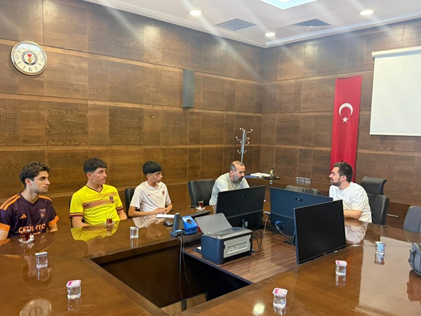 Sporun tabana yayılması ve gençlerin hayallerine sahip çıkılması noktasında her
