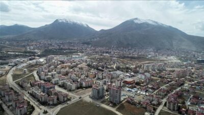 Türkiye’nin idari coğrafya yapısı, makro-ekonomik dinamikleri ve kentsel hinterland genişlikleri