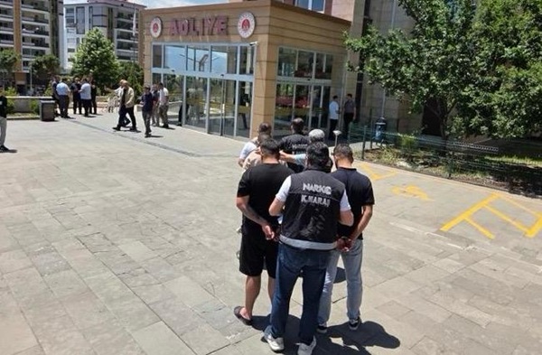 Kahramanmaraş İl Emniyet Müdürlüğü Narkotik Suçlarla Mücadele Şube Müdürlüğü koordinesinde,